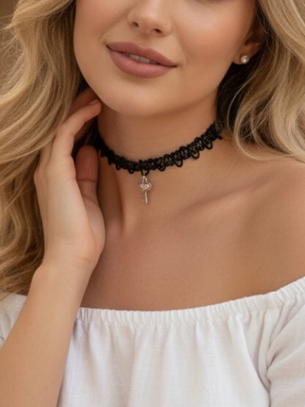 🎉Lace key charm Choker Necklace - handmade NWT